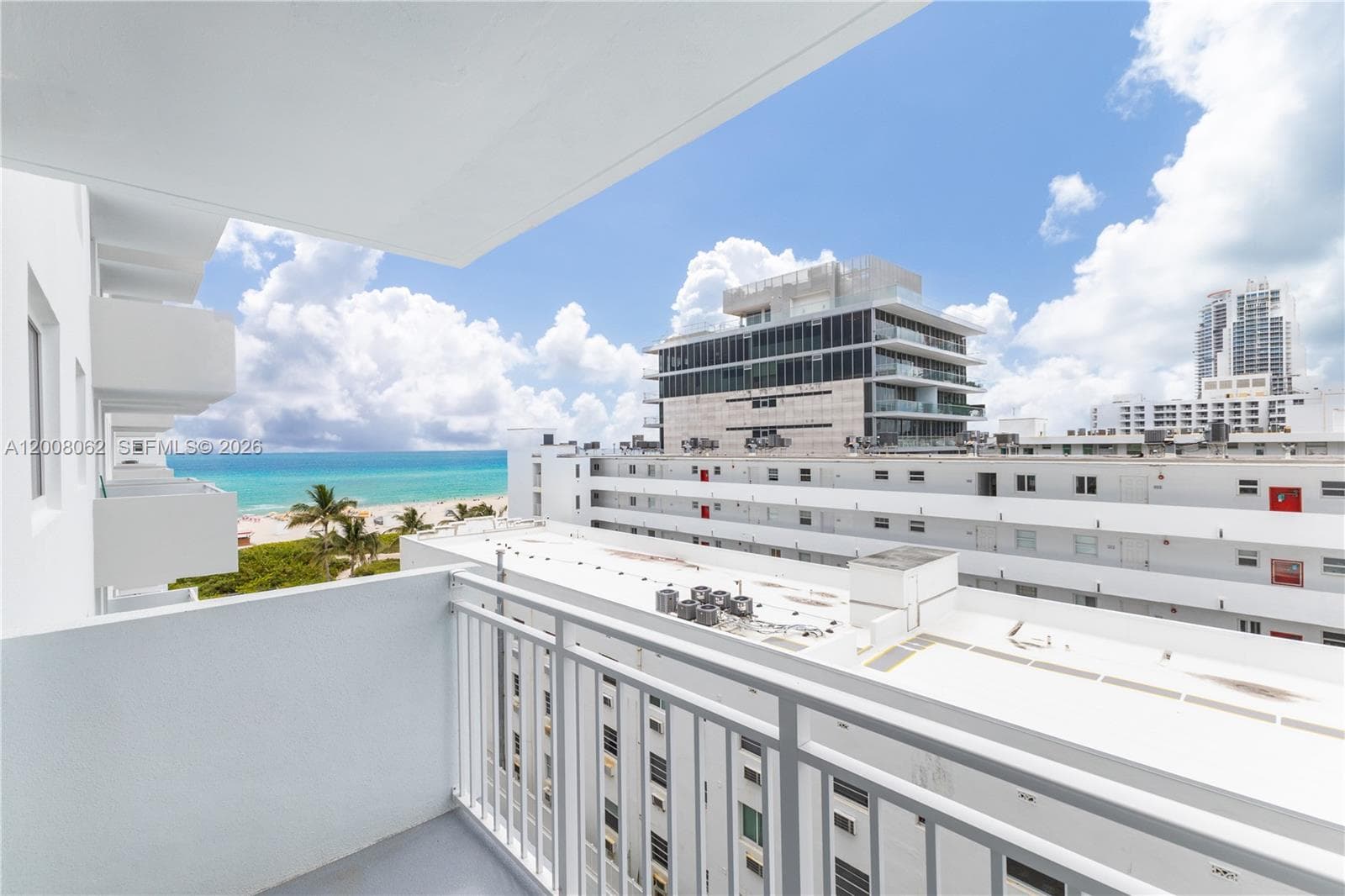 OCEAN POINT CONDO · #708 in Miami Beach - Photo 6
