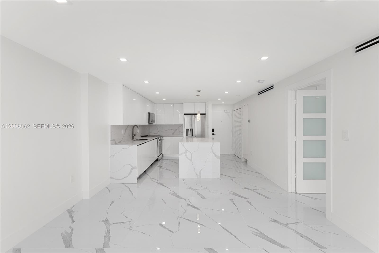 OCEAN POINT CONDO · #708 in Miami Beach - Photo 13