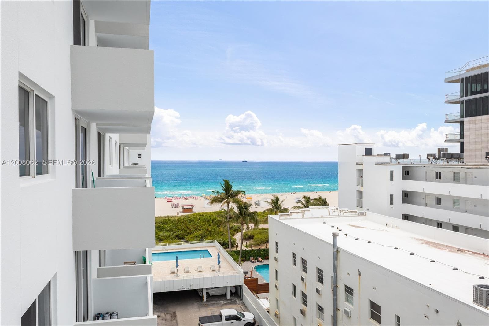 OCEAN POINT CONDO · #708 in Miami Beach - Photo 14