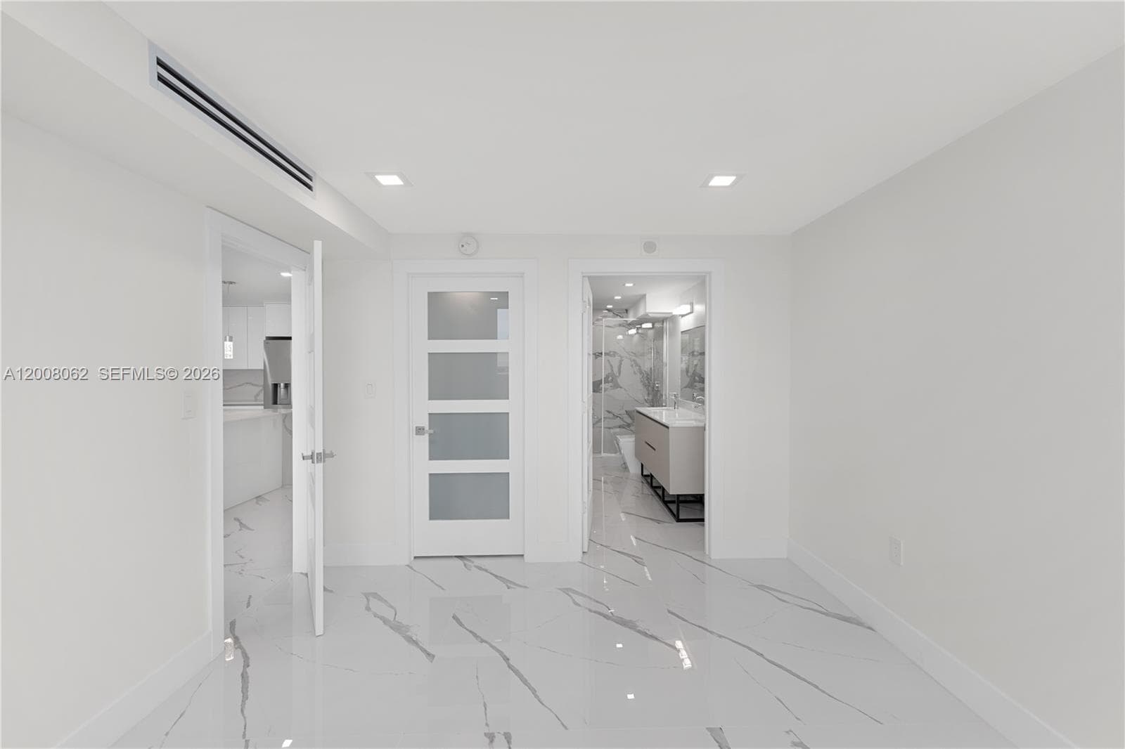 OCEAN POINT CONDO · #708 in Miami Beach - Photo 8