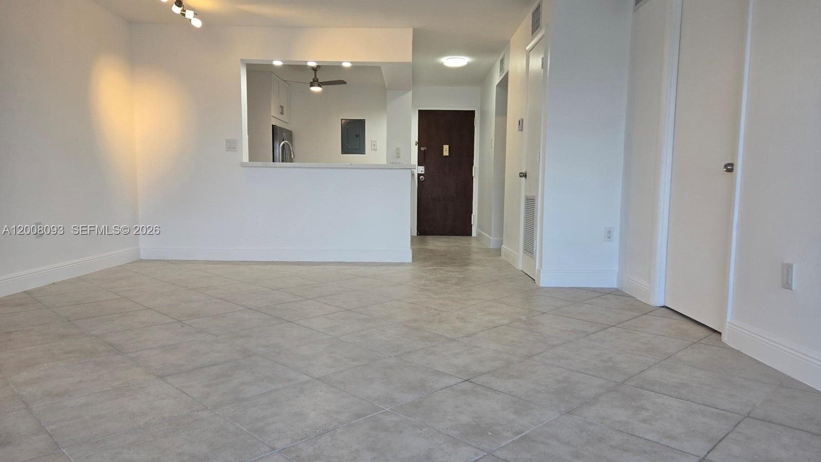NORMANDY SHORES YT & CC I · #4E in Miami Beach - Photo 2