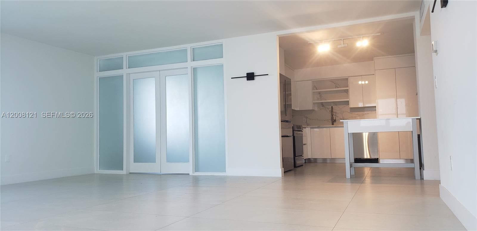 ROYAL EMBASSY CONDO · #14B in Miami Beach - Photo 8