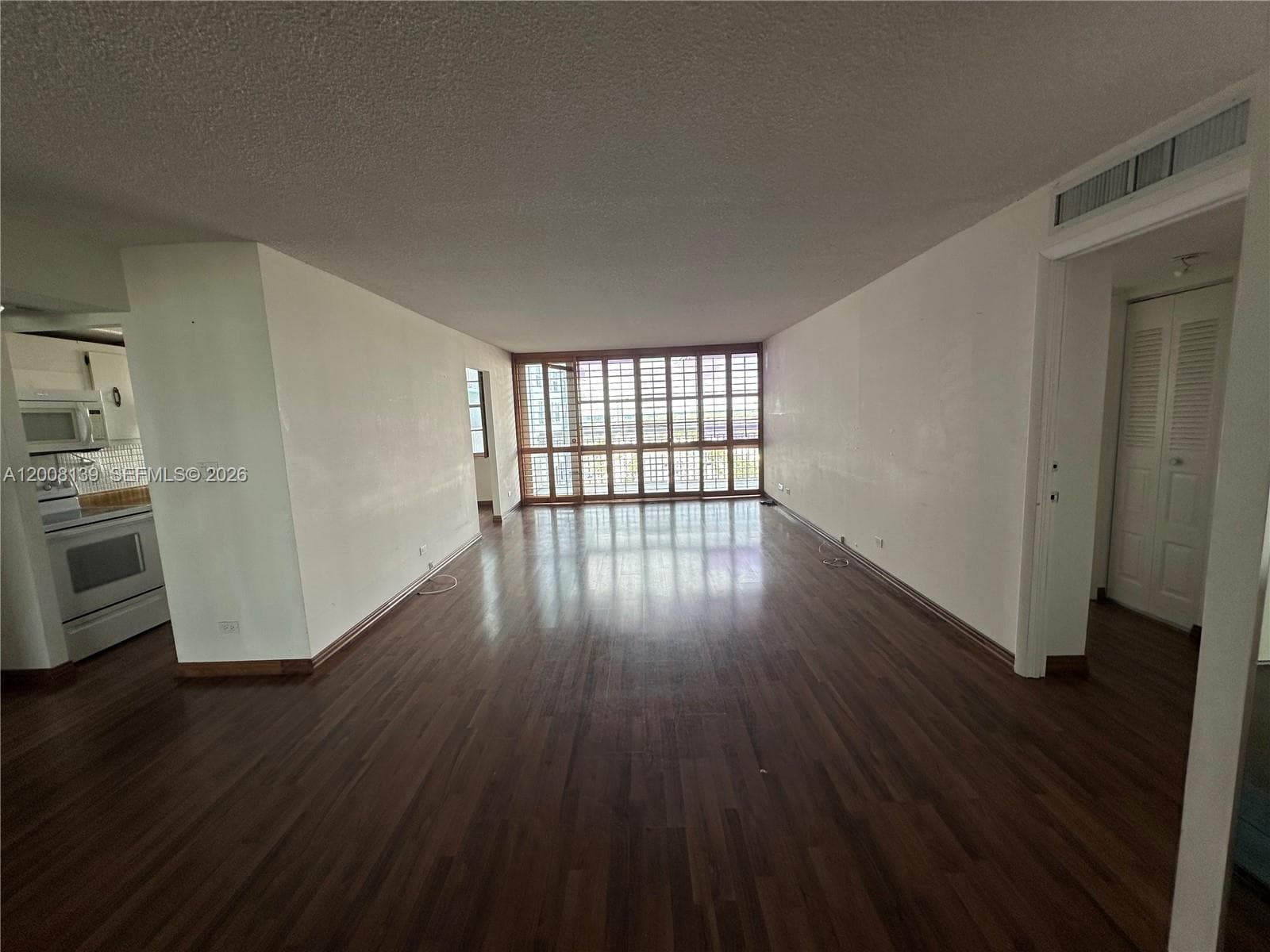 Winston Towers · #2020 in Sunny Isles Beach - Photo 3