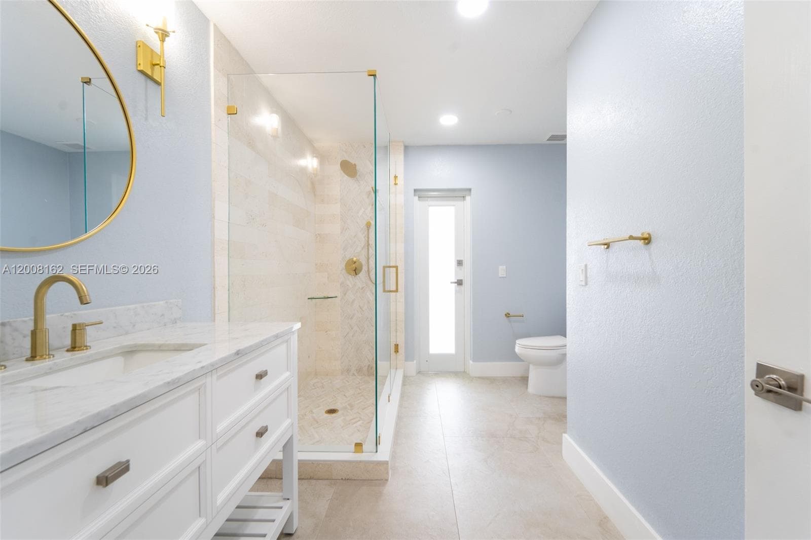 Cabana bathroom