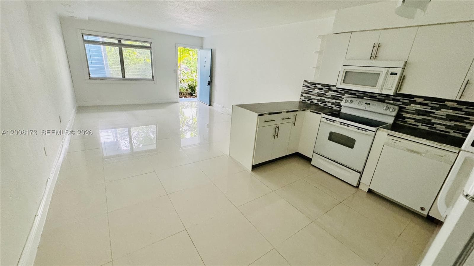 GOLDEN KEY CONDO · #7 in Bay Harbor Islands - Photo 1
