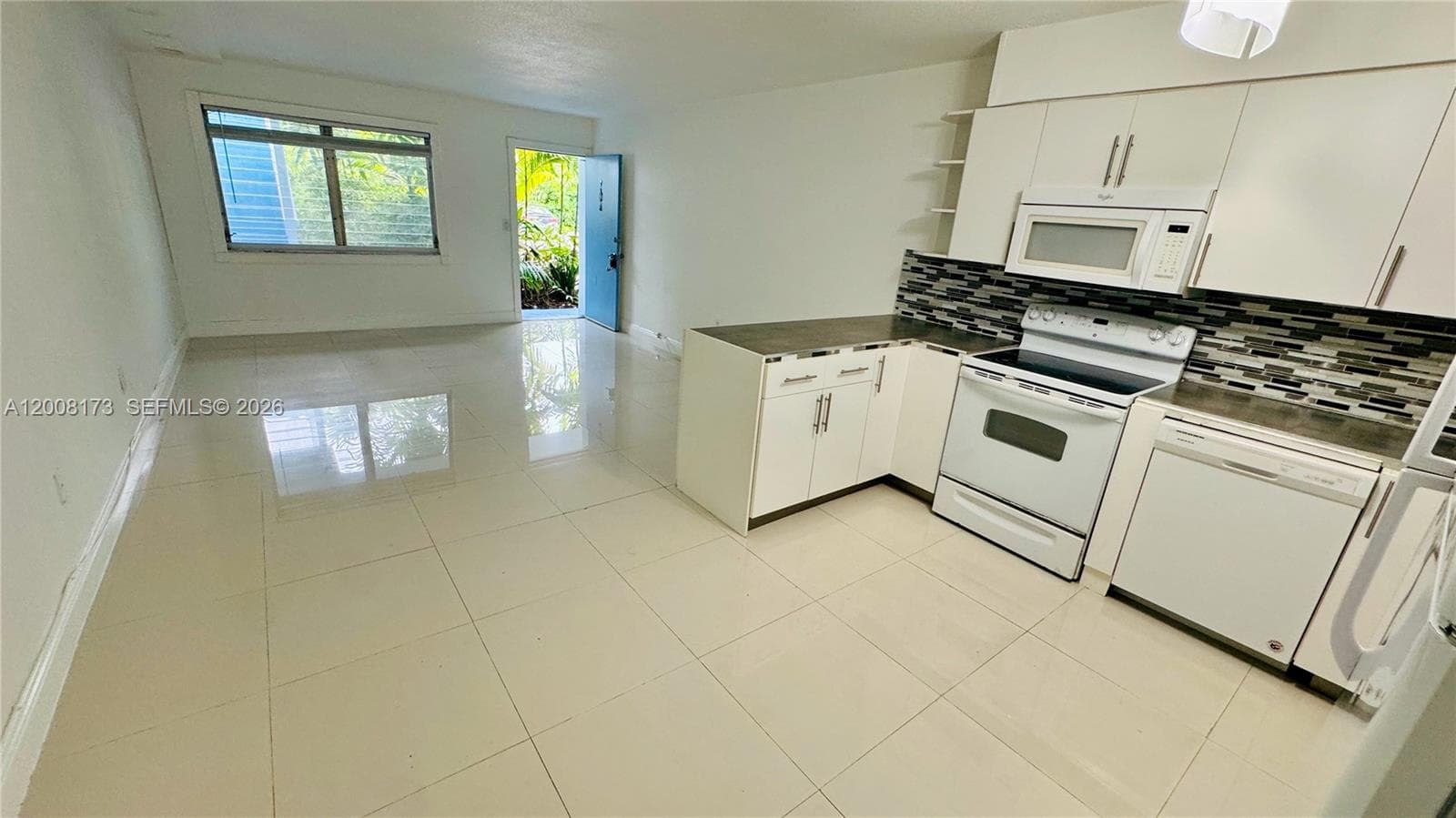GOLDEN KEY CONDO · #7 in Bay Harbor Islands - Photo 5