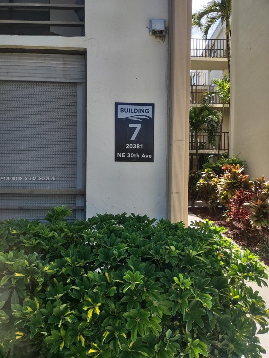 VILLA DORADA · #320-7 in Aventura - Photo 8