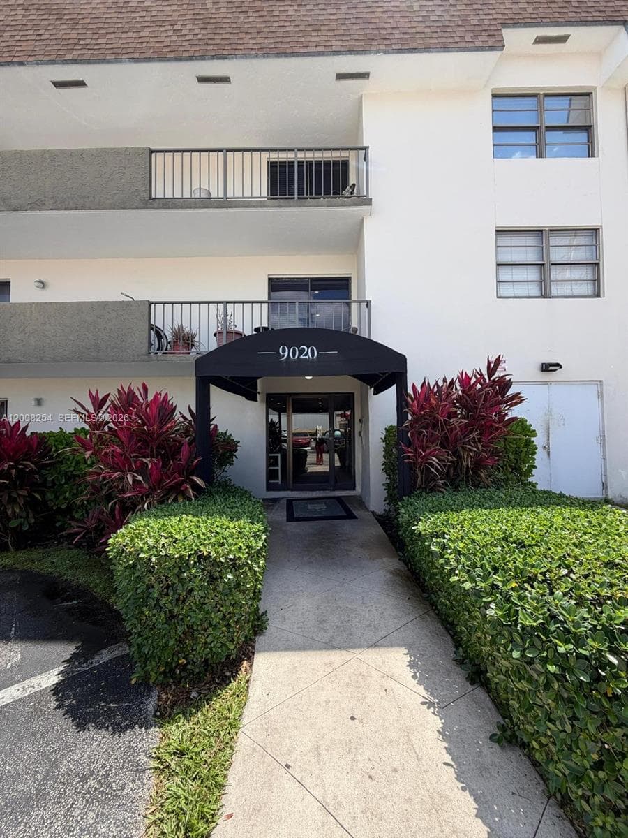 MIAMI SHORES CONDO · #1D in Miami Shores - Photo 1