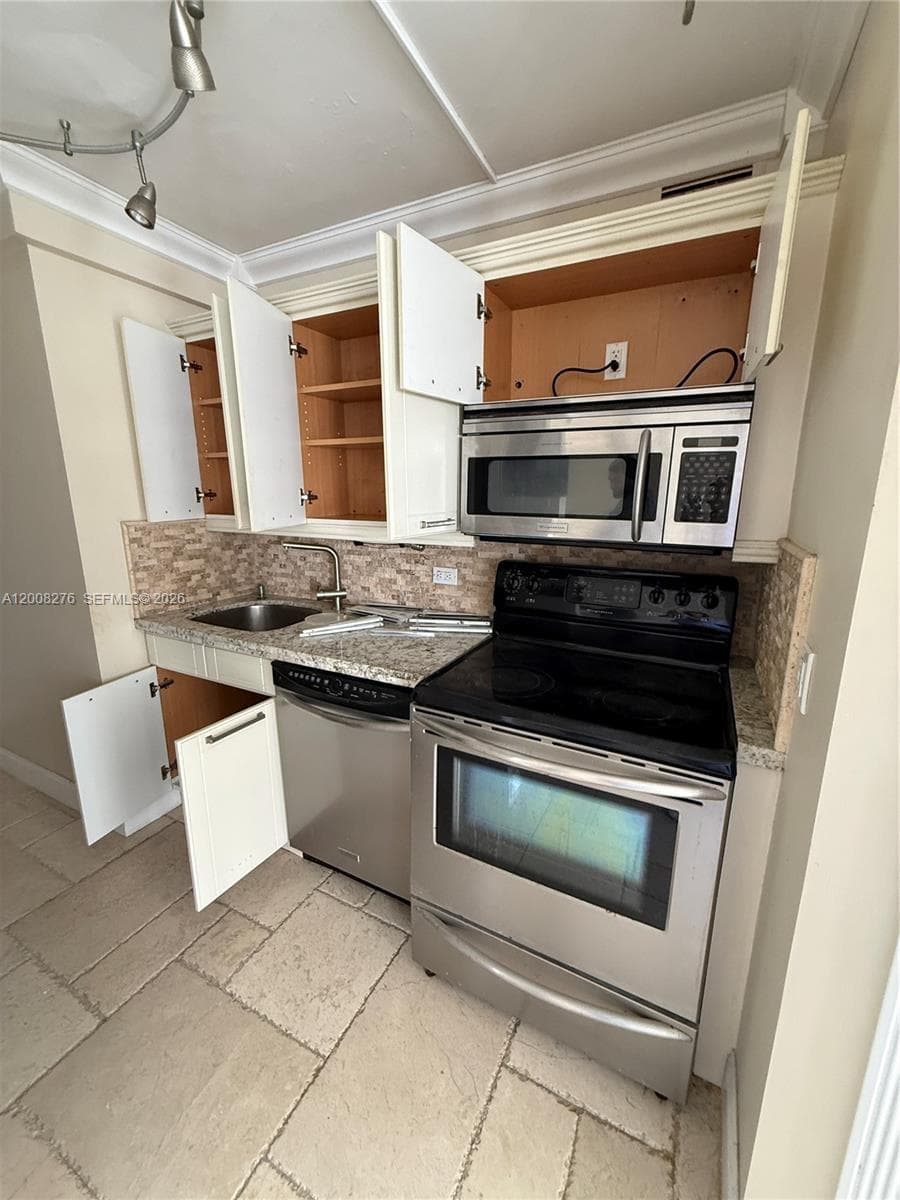 THE AMETHYST CONDO · #801 in Miami Beach - Photo 5