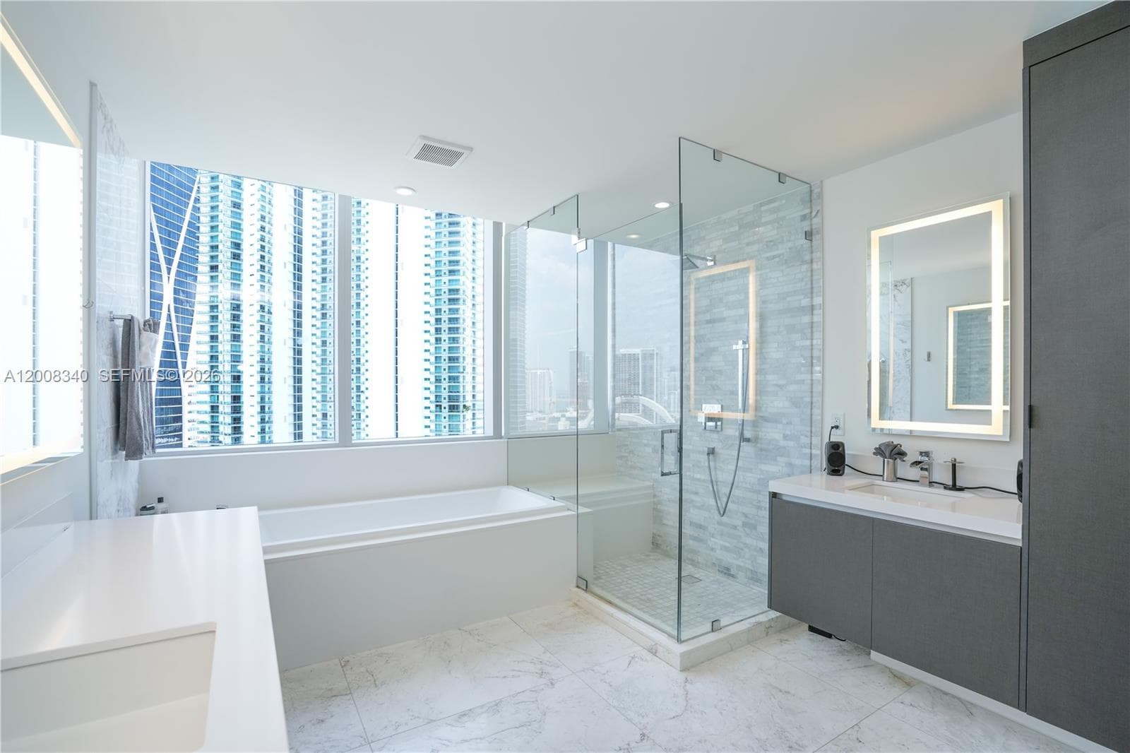 Paramount Miami Worldcenter · #2101 in Miami - Photo 12