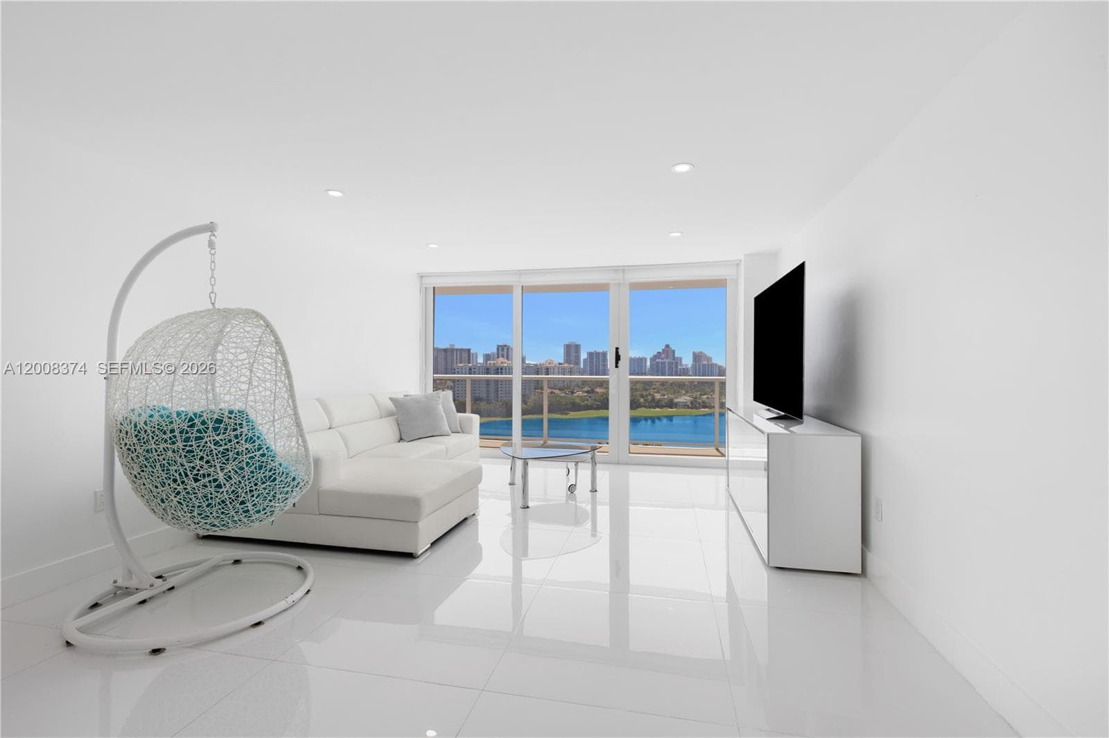 FLAMENCO CONDO TOWER I · #1805 in Aventura - Photo 3