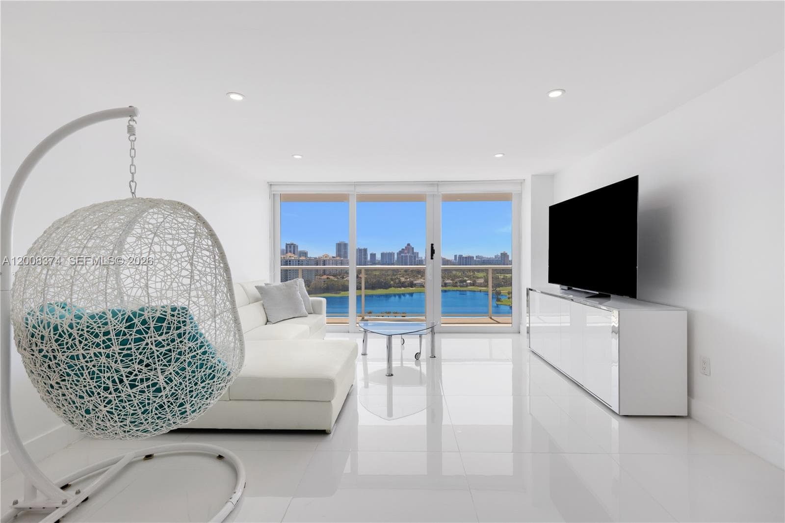 FLAMENCO CONDO TOWER I · #1805 in Aventura - Photo 4