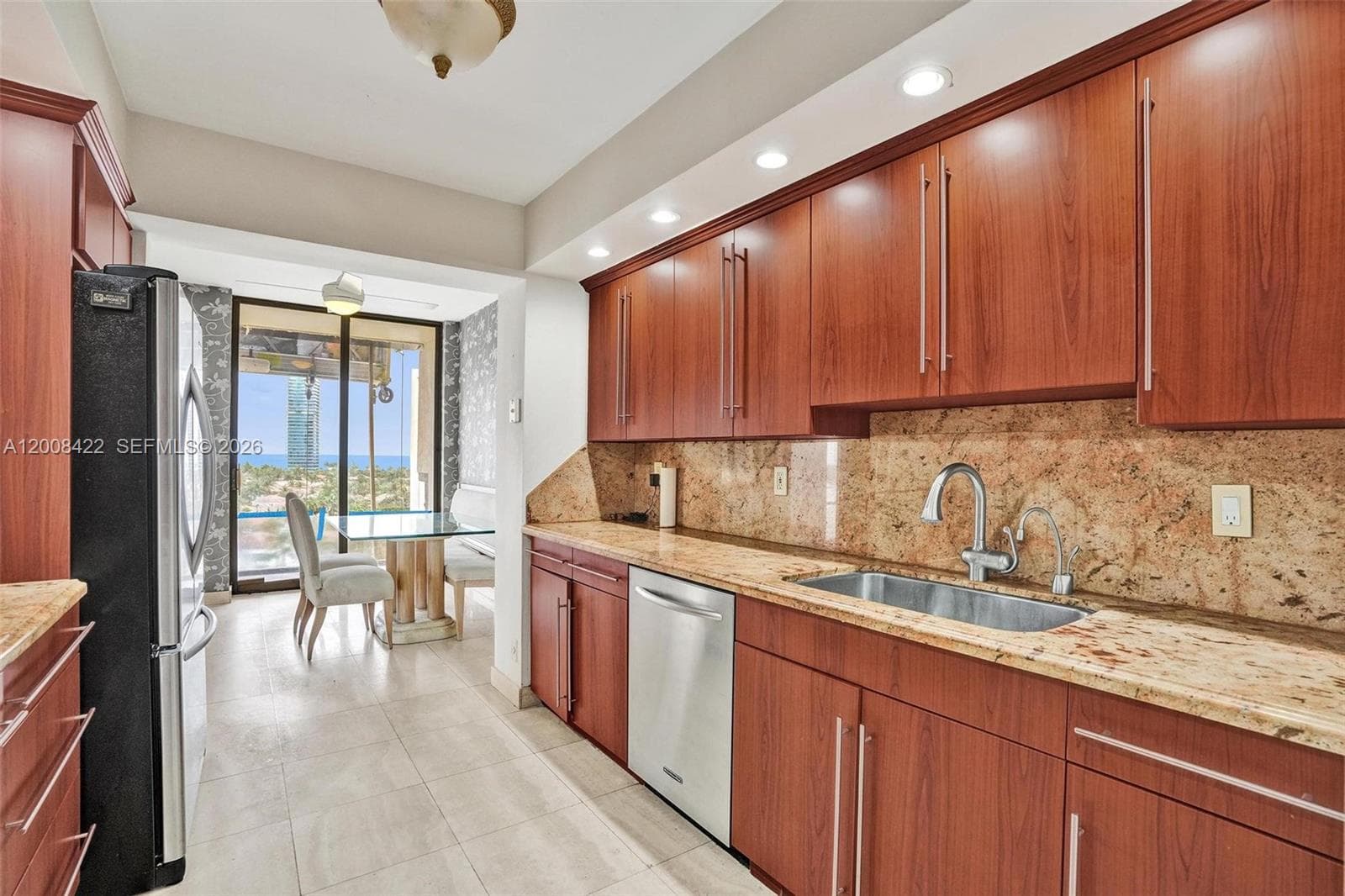 TURNBERRY TOWERS CONDO · #8K in Aventura - Photo 12