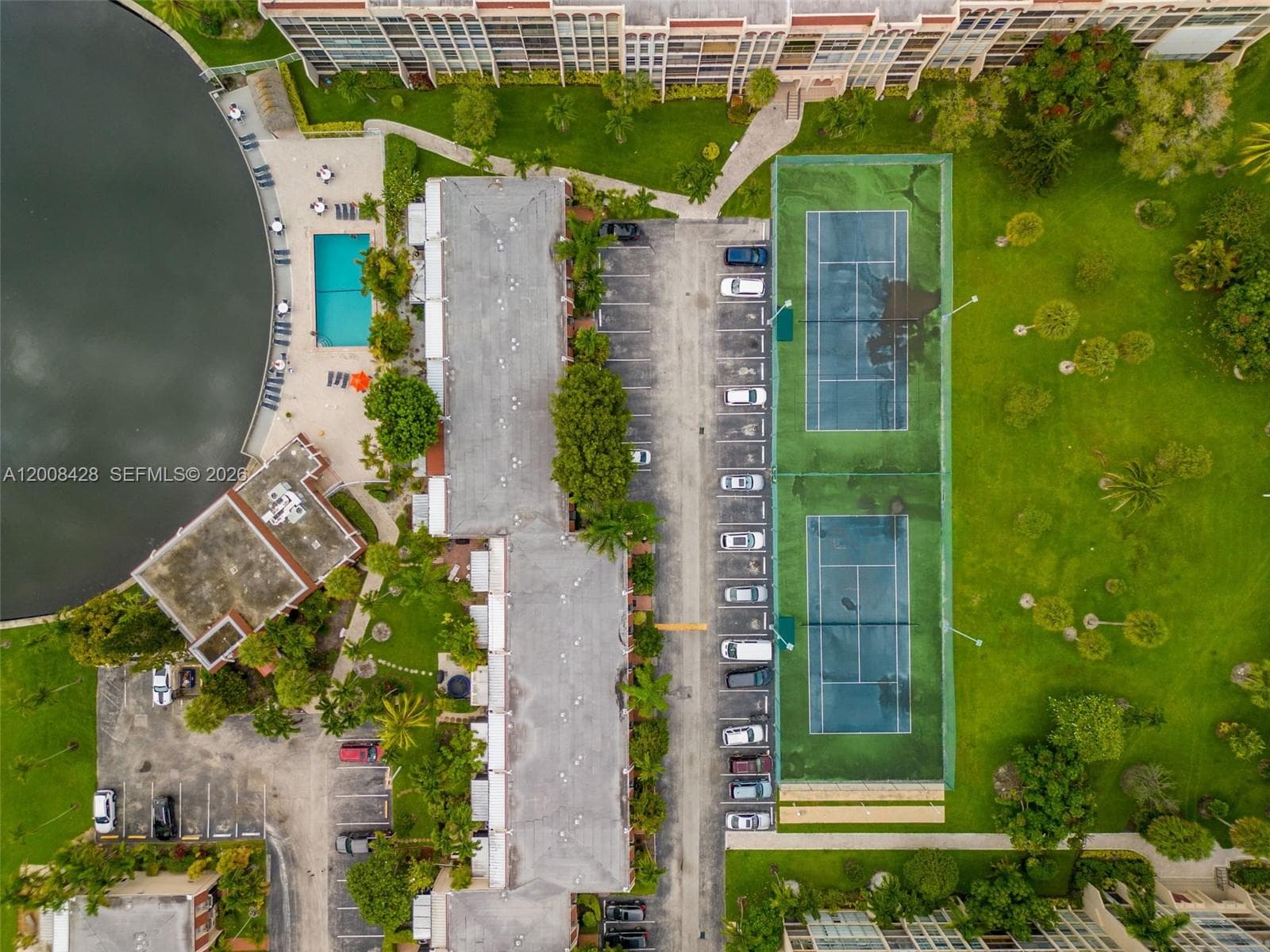 DESOTO PARK NORTH CONDO · #116 in Hallandale Beach - Photo 27