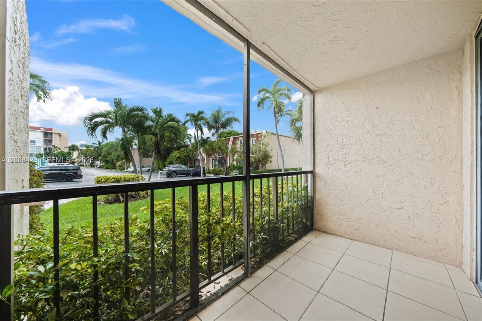 DESOTO PARK NORTH CONDO · #116 in Hallandale Beach - Photo 15