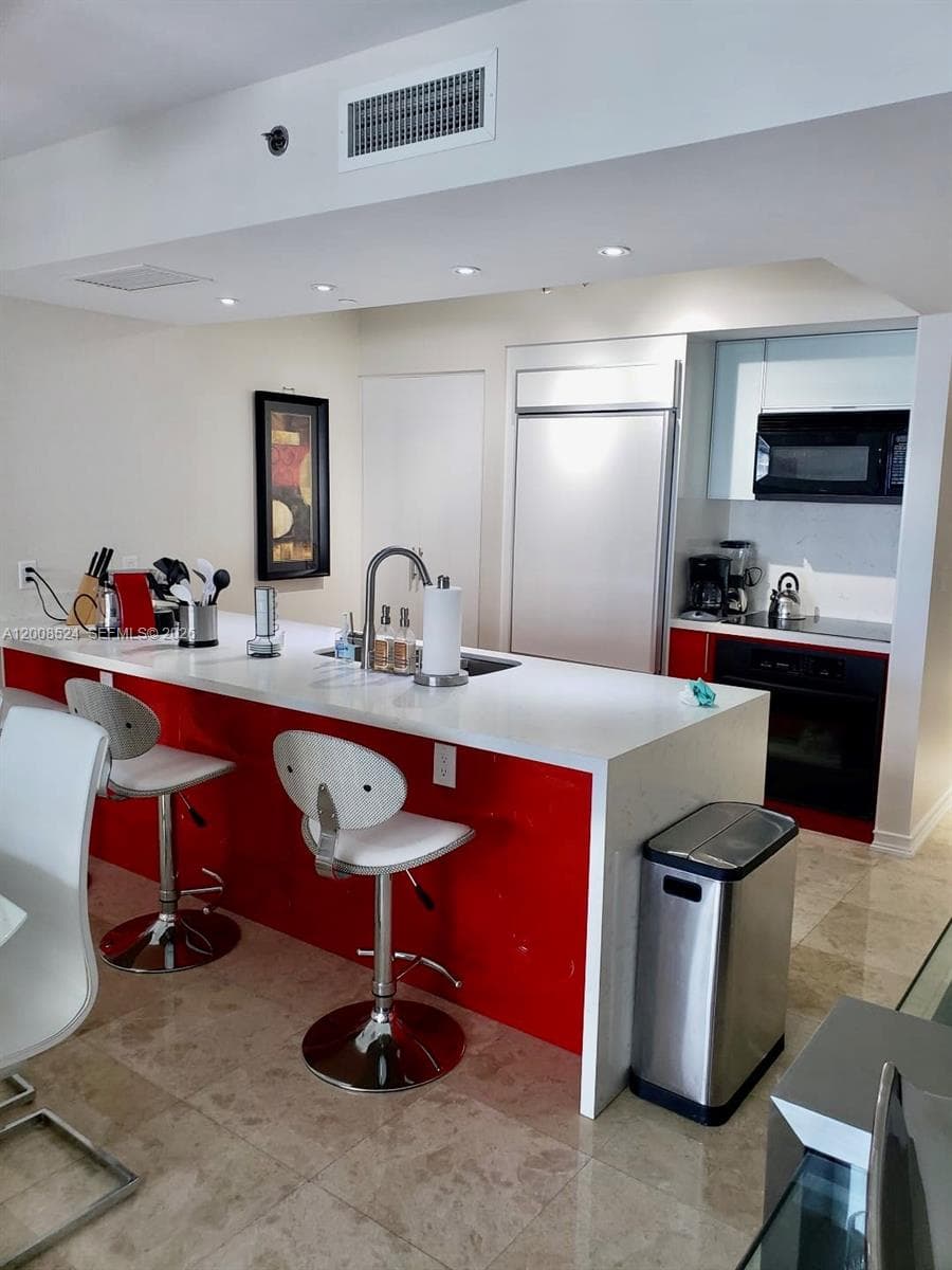 BEACH CLUB TWO · #3910 in Hallandale Beach - Photo 3