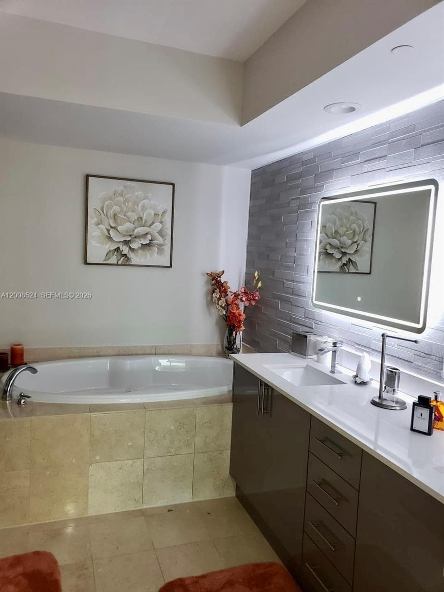 BEACH CLUB TWO · #3910 in Hallandale Beach - Photo 9