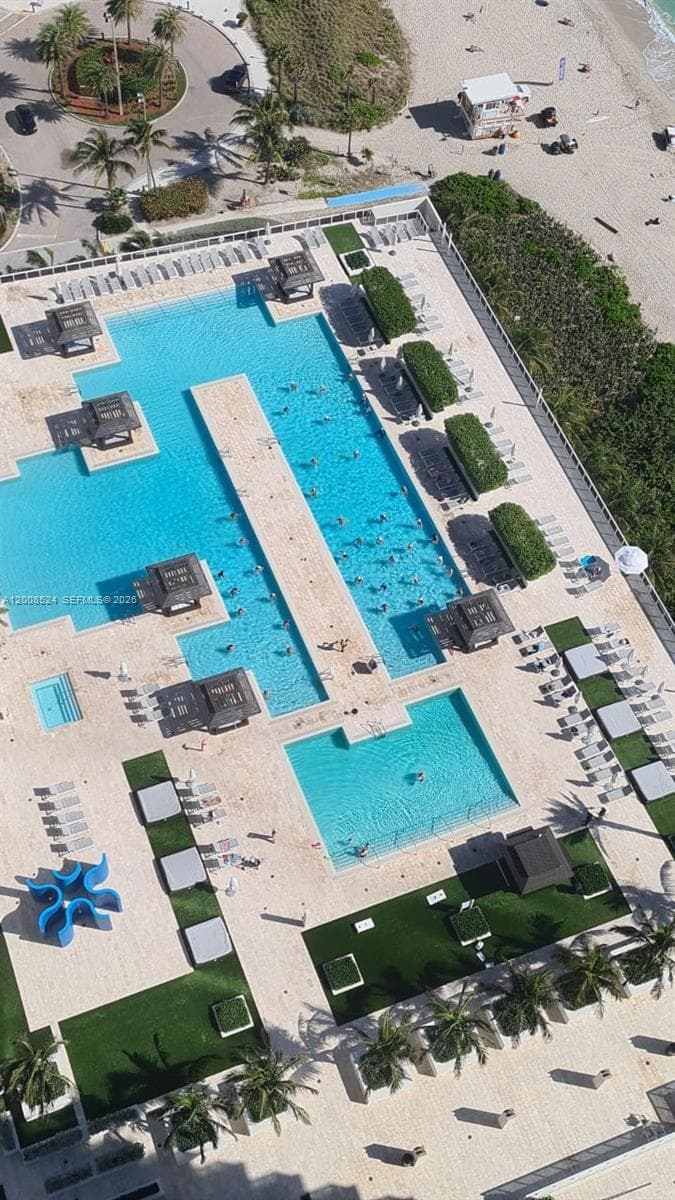 BEACH CLUB TWO · #3910 in Hallandale Beach - Photo 29