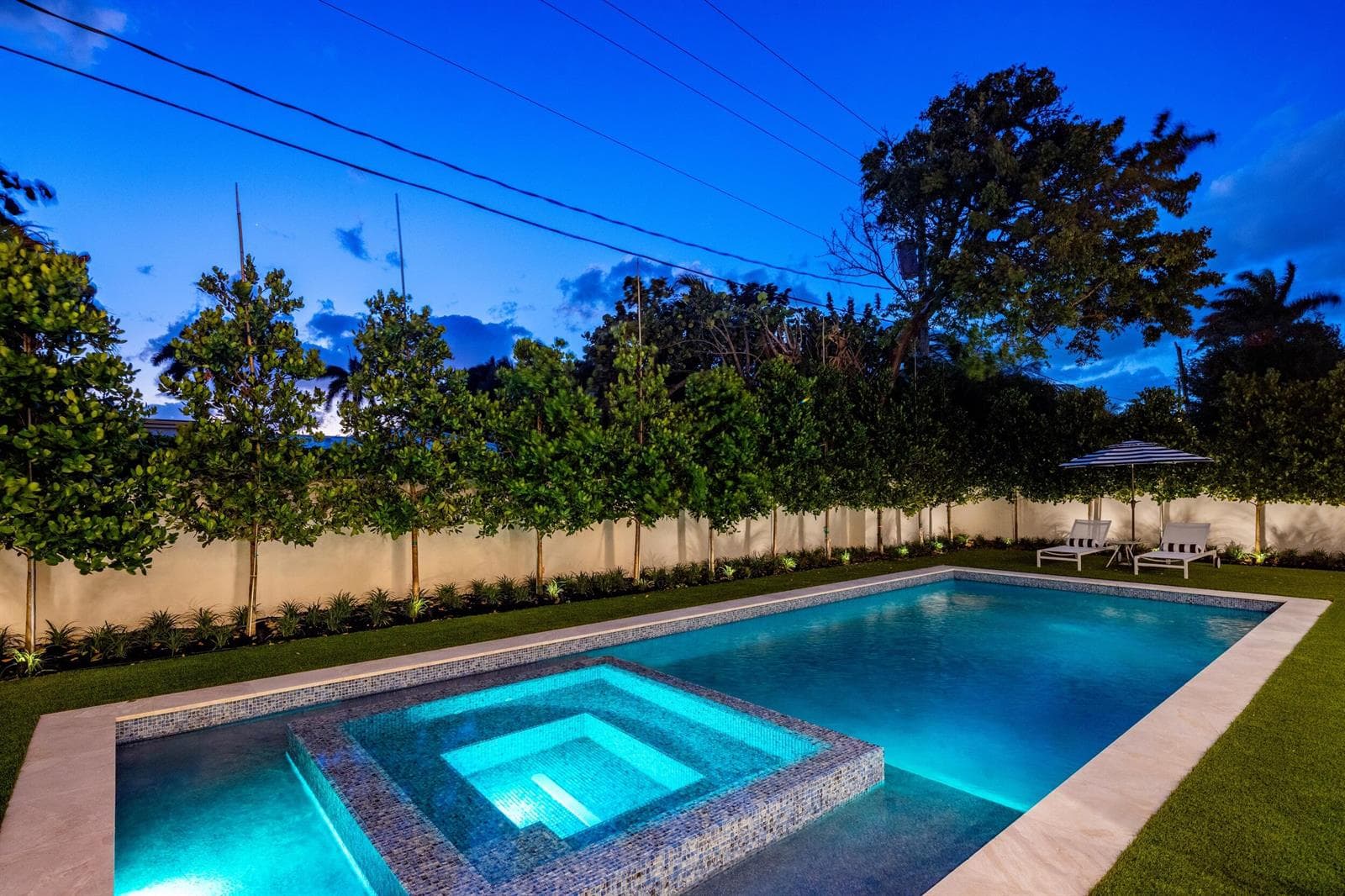 POOL / SPA