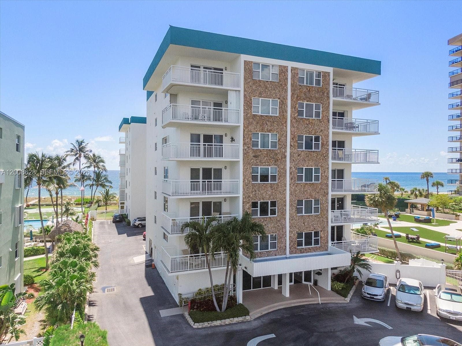 OCEAN SOUNDS CONDO · #308 in Lauderdale By The Sea - Photo 3