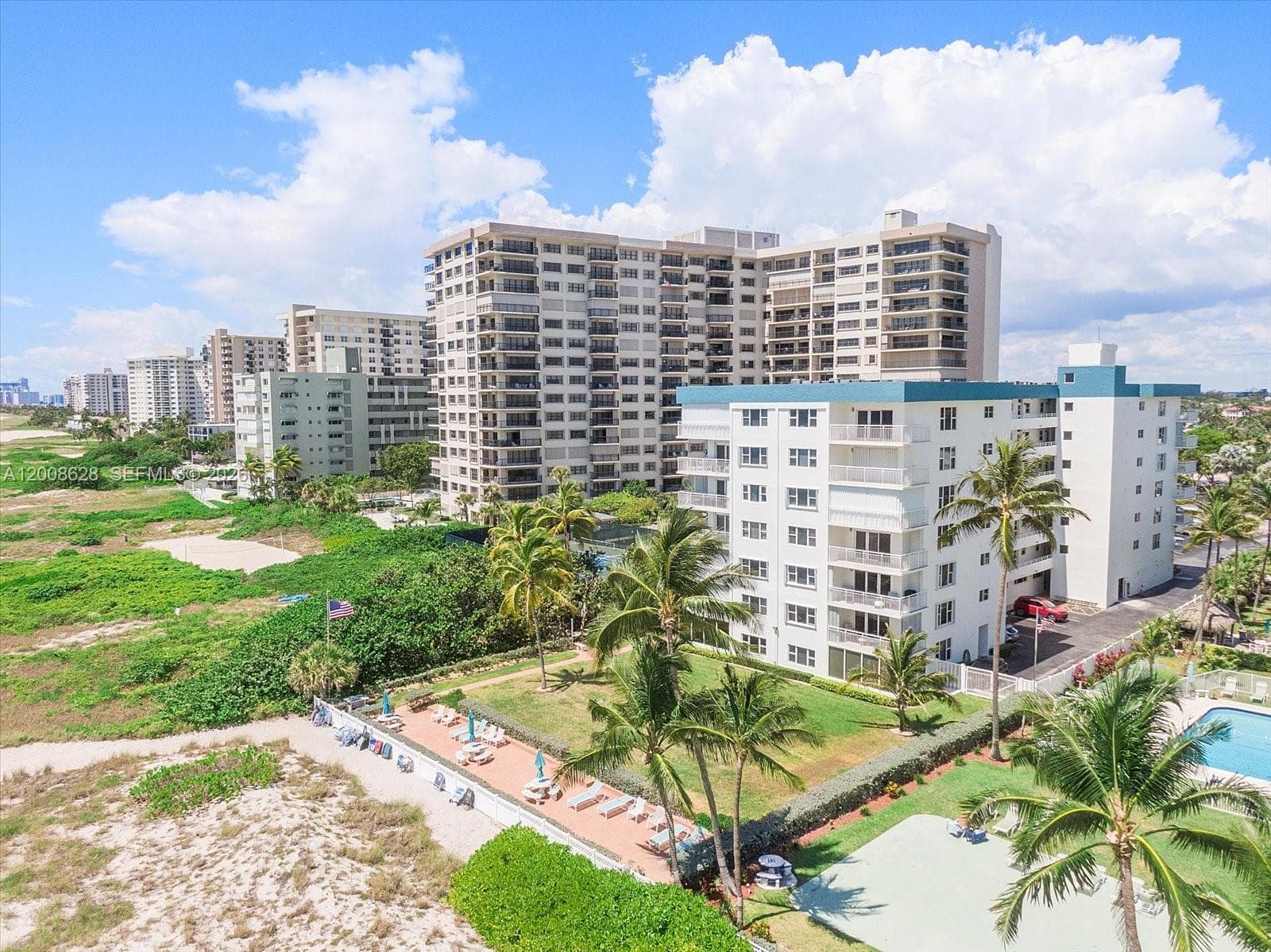 OCEAN SOUNDS CONDO · #308 in Lauderdale By The Sea - Photo 32