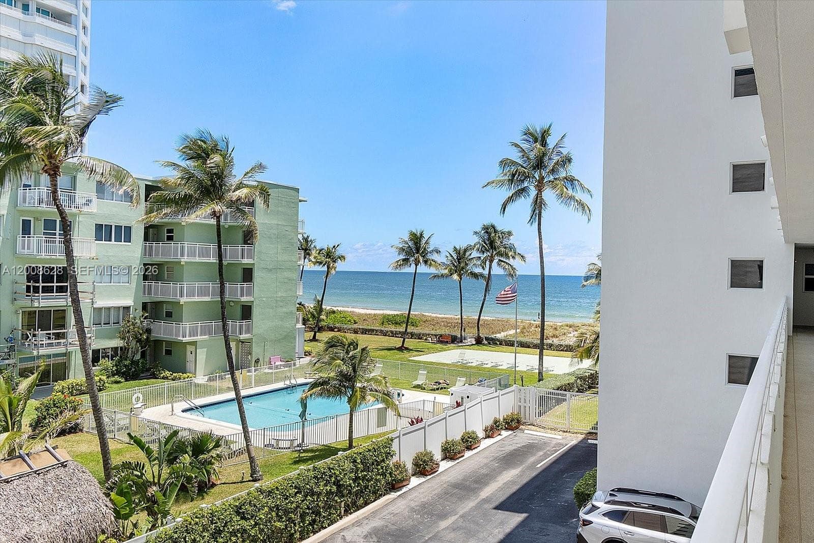OCEAN SOUNDS CONDO · #308 in Lauderdale By The Sea - Photo 4