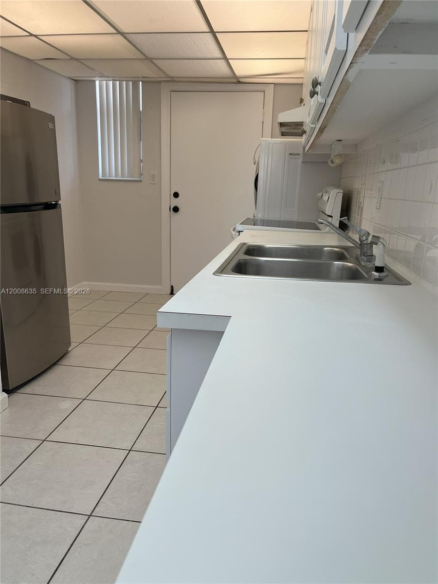 EASTERN SHORES WHITE HOUS · #305 in North Miami Beach - Photo 13