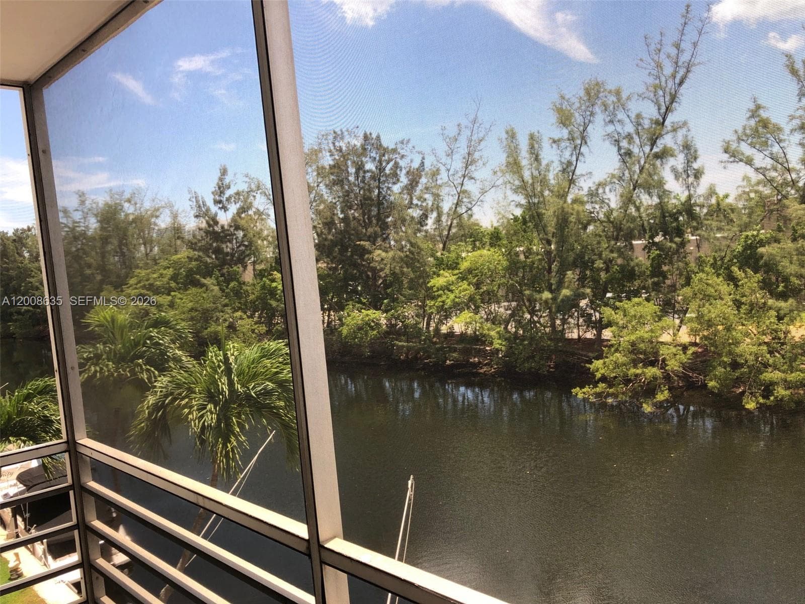 EASTERN SHORES WHITE HOUS · #305 in North Miami Beach - Photo 16
