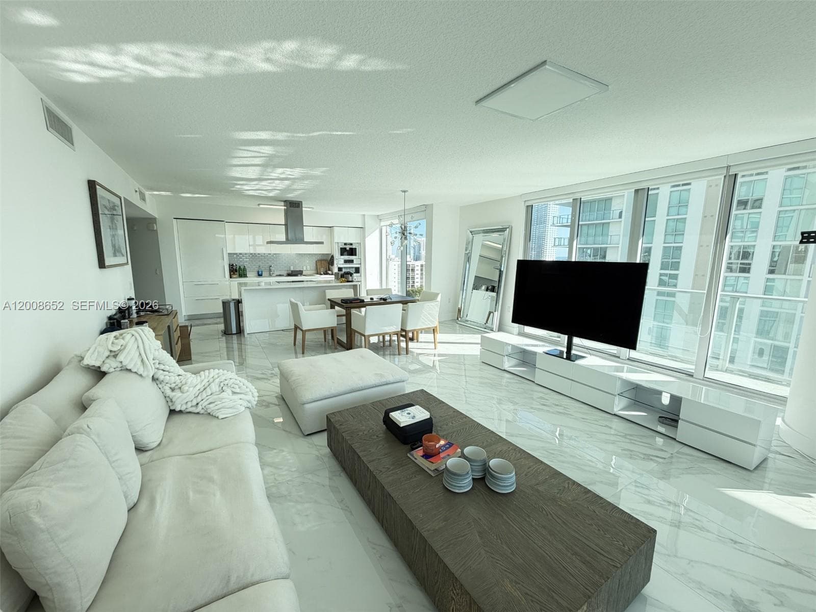 Parque Towers · #5-1008 in Sunny Isles Beach - Photo 2