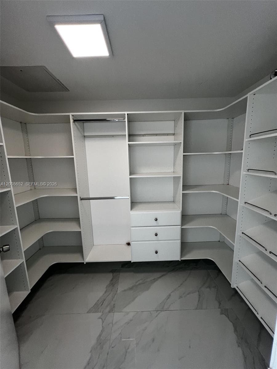 Parque Towers · #5-1008 in Sunny Isles Beach - Photo 10