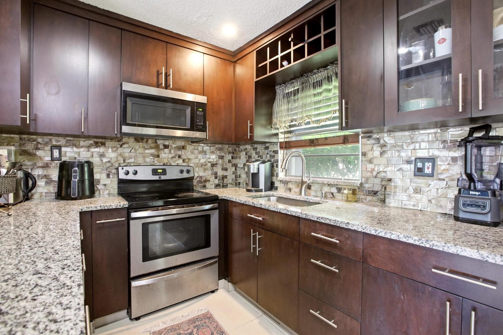 10-Property Photo 010