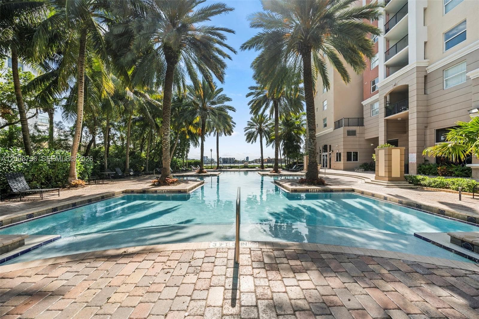 Porto Bellagio · #4502 in Sunny Isles Beach - Photo 24