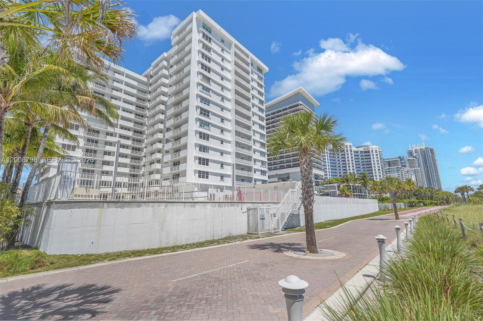 CORINTHIAN CONDO · #2E in Miami Beach - Photo 53