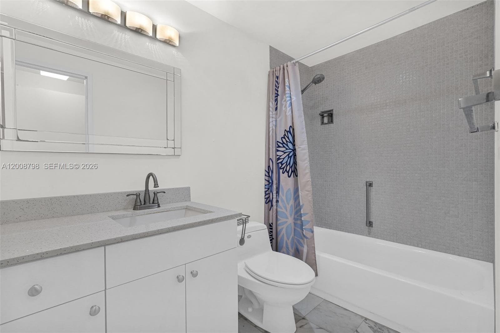 CORINTHIAN CONDO · #2E in Miami Beach - Photo 22