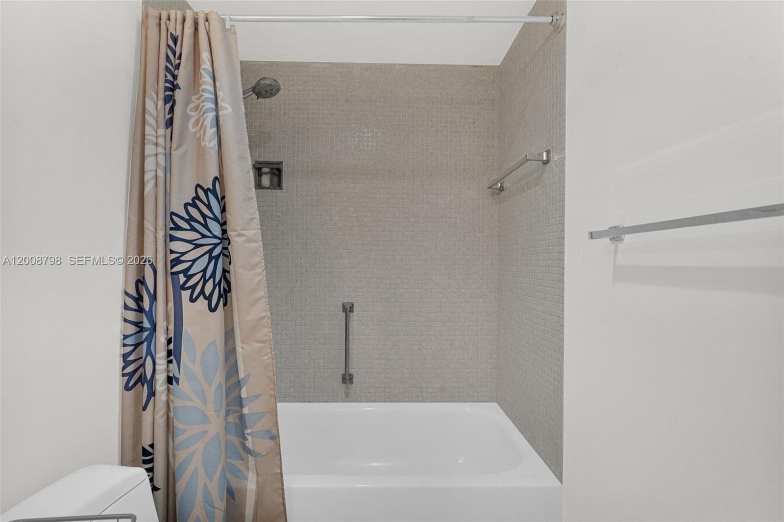 CORINTHIAN CONDO · #2E in Miami Beach - Photo 21