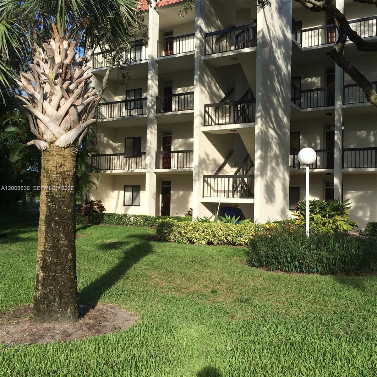 Lands of The President · #101 in West Palm Beach - Photo 25