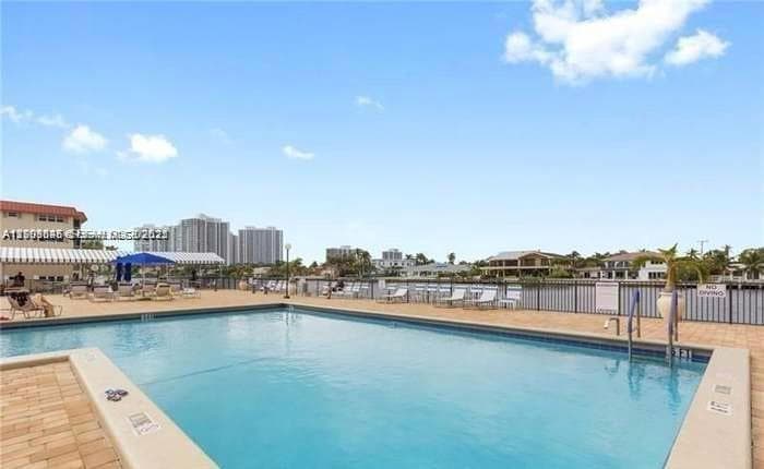 AVANT GARDE CONDO · #401 in Hallandale Beach - Photo 36