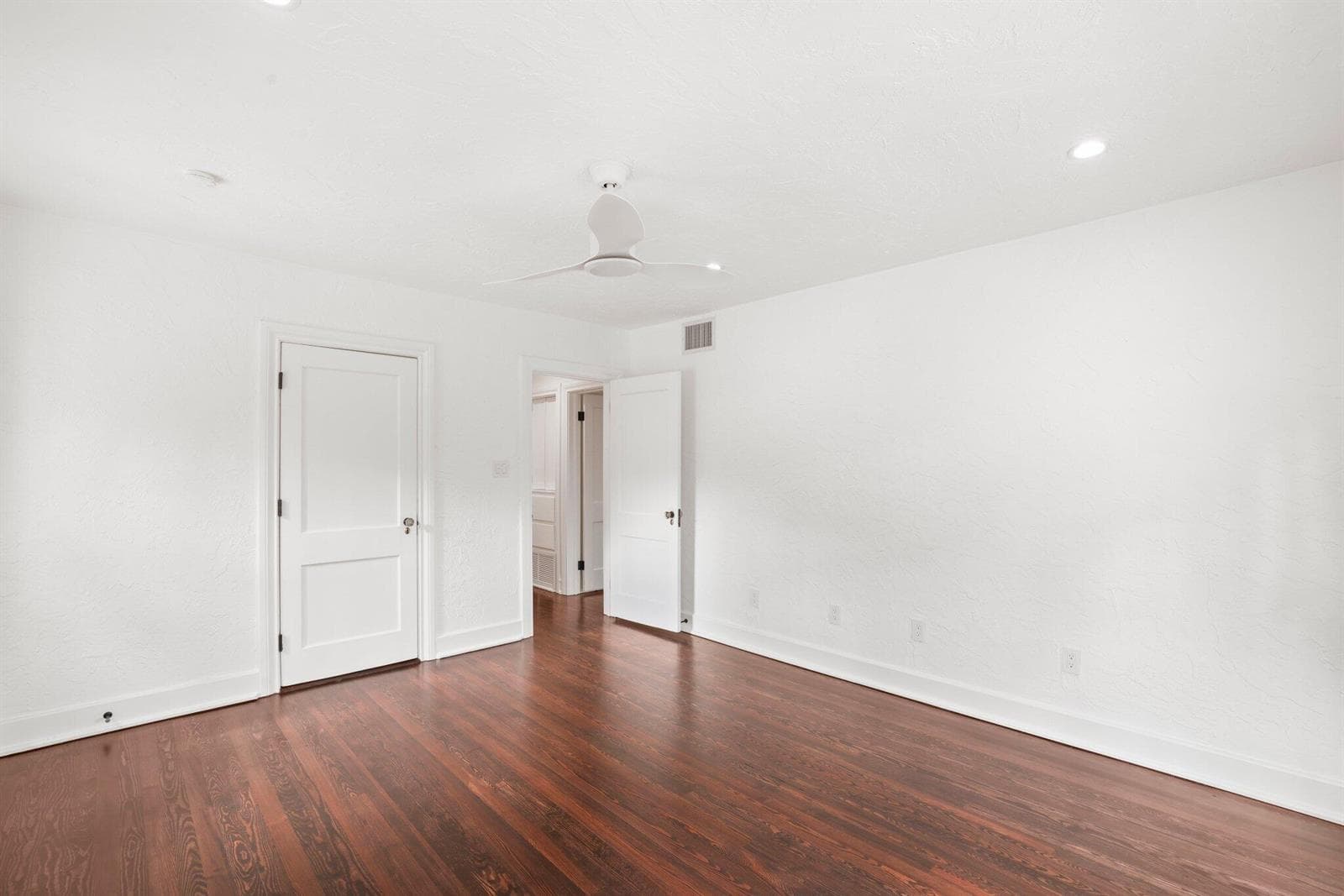 429 30th Street - 67.jpg-SMALL