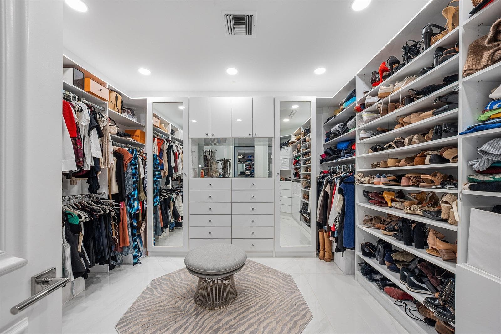 Primary Closet 2