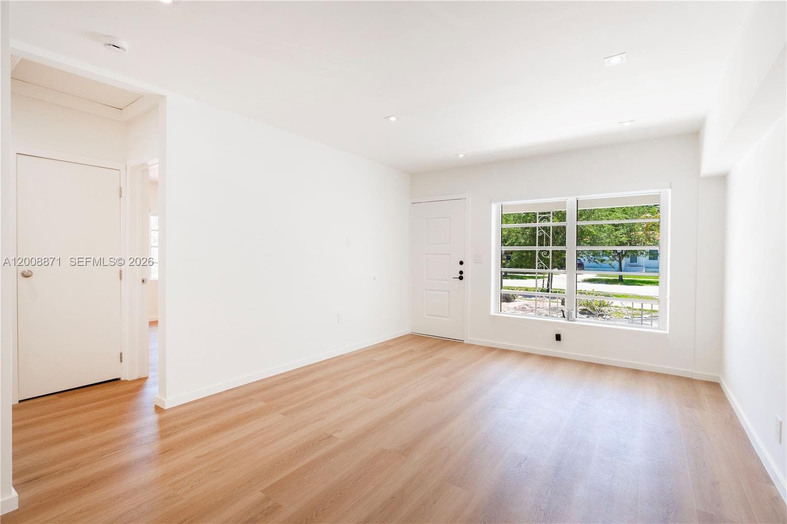 3021 Coconut Grove Dr #3021 photo 13