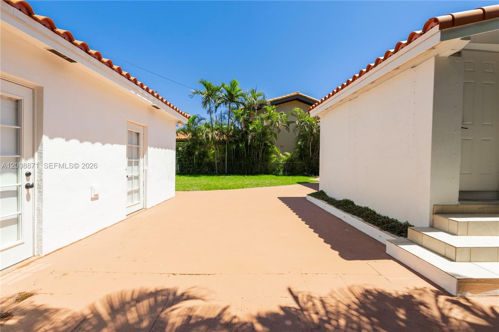 3021 Coconut Grove Dr #3021 photo 22
