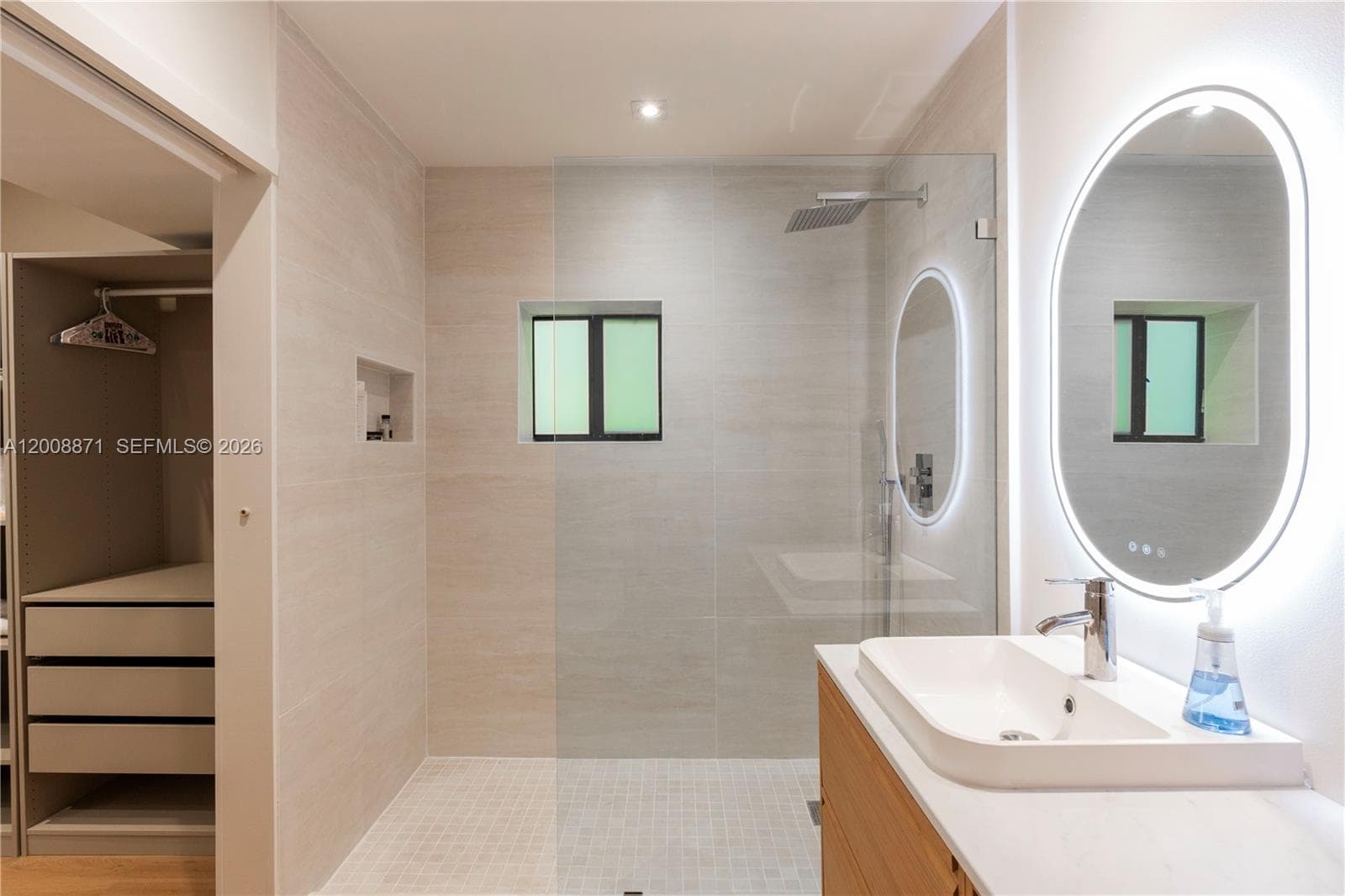 3021 Coconut Grove Dr #3021 photo 9