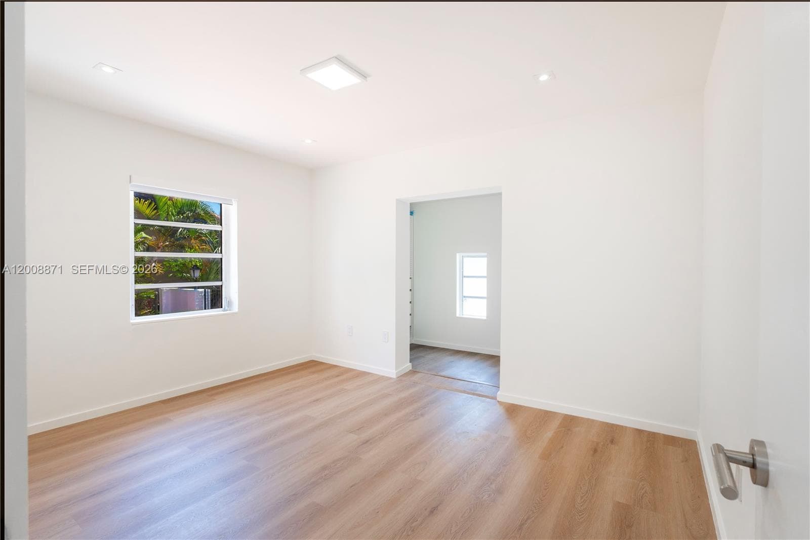 3021 Coconut Grove Dr #3021 photo 10