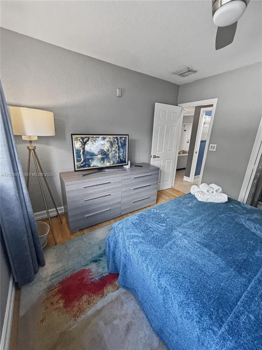 Second bedroom with flexible layout — ideal for guests or working from home
