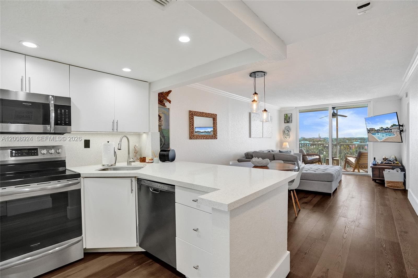 DELPHI TOWERS CONDO · #809 in Pompano Beach - Photo 8