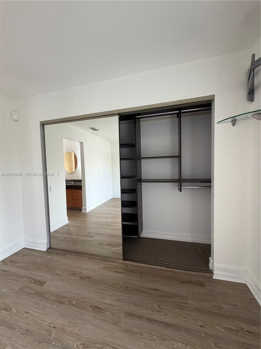 Bedroom 2 - closet