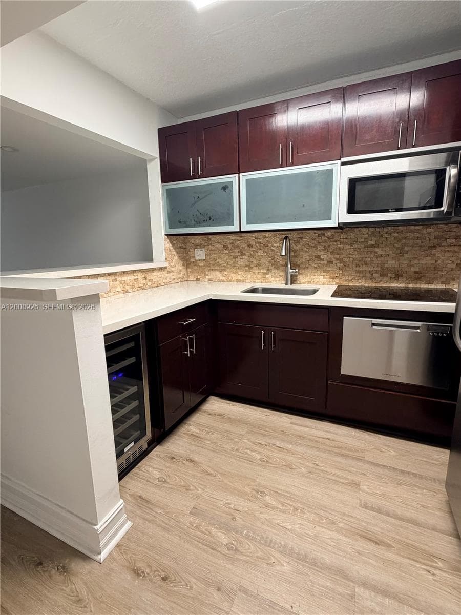 GROVE PARADISE CONDO · #IV3 in Miami - Photo 5