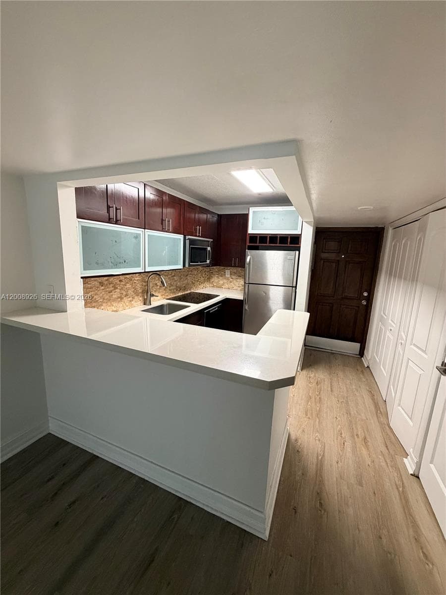 GROVE PARADISE CONDO · #IV3 in Miami - Photo 11