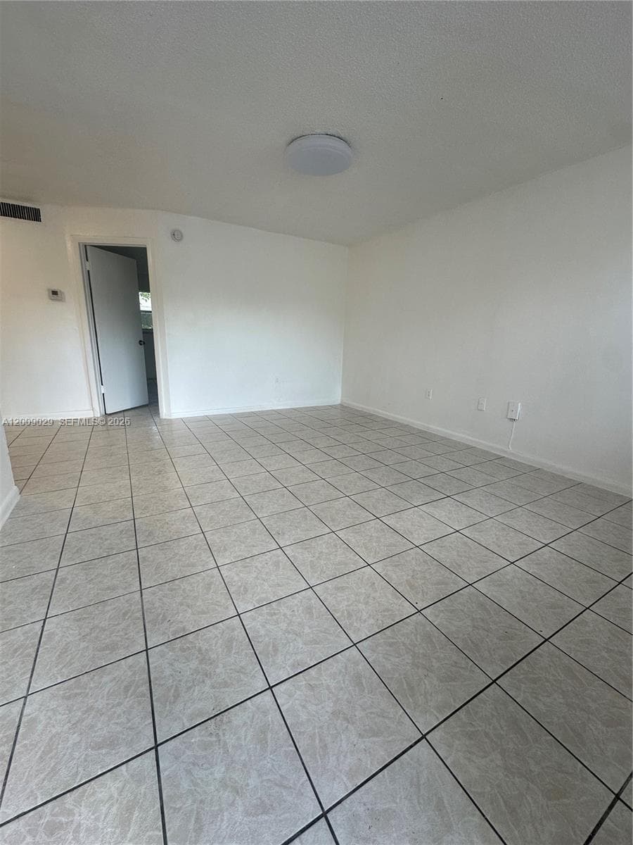 321 Ne 1st Ct · #115 in Hallandale Beach - Photo 4