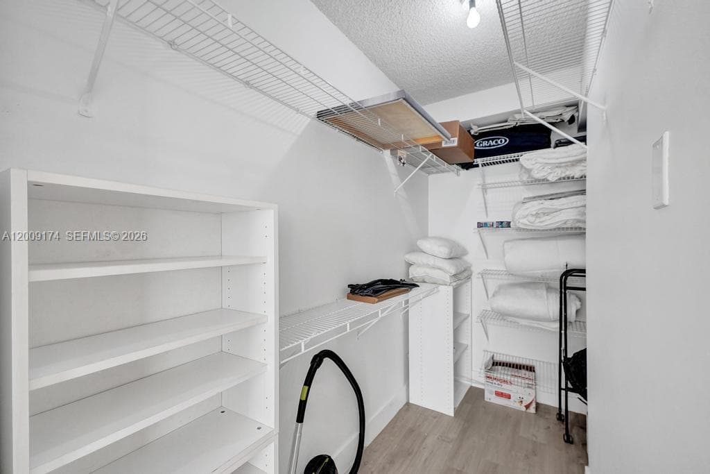 Porto Bellagio · #1511 in Sunny Isles Beach - Photo 42